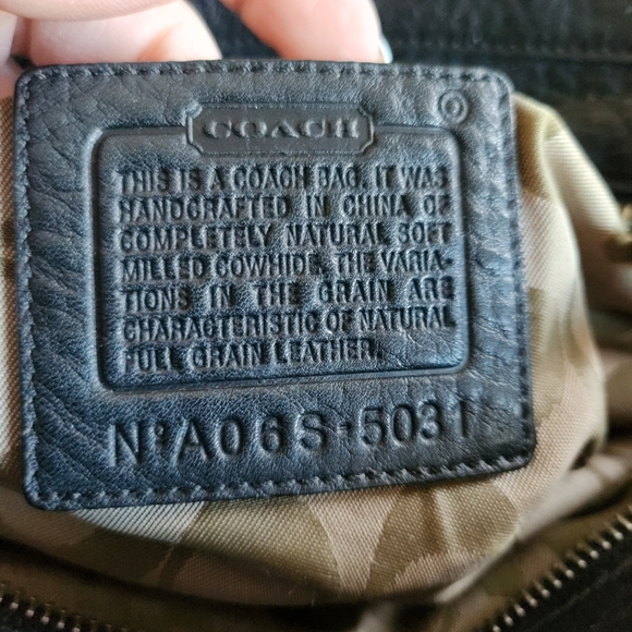 Coach Vintage A06S-5031 Pebbled Leather Bag - Picture 10 of 14